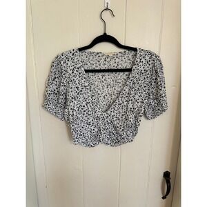 LA Hearts Floral V-Neck Crop Top White Black Smocked Short Sleeve Blouse Small